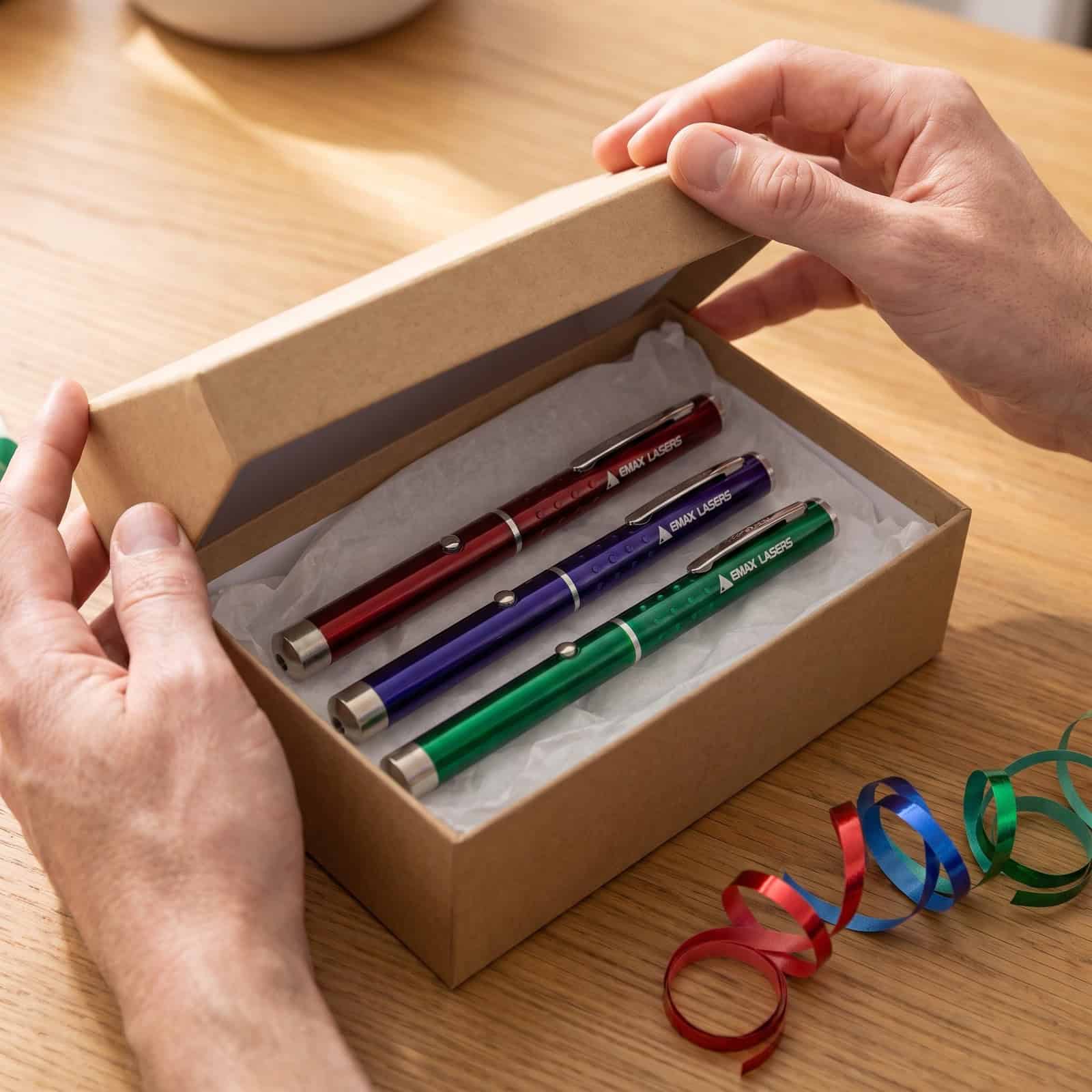 Combodeal: 3 kleuren laserpennen: als cadeau uitgepakt
