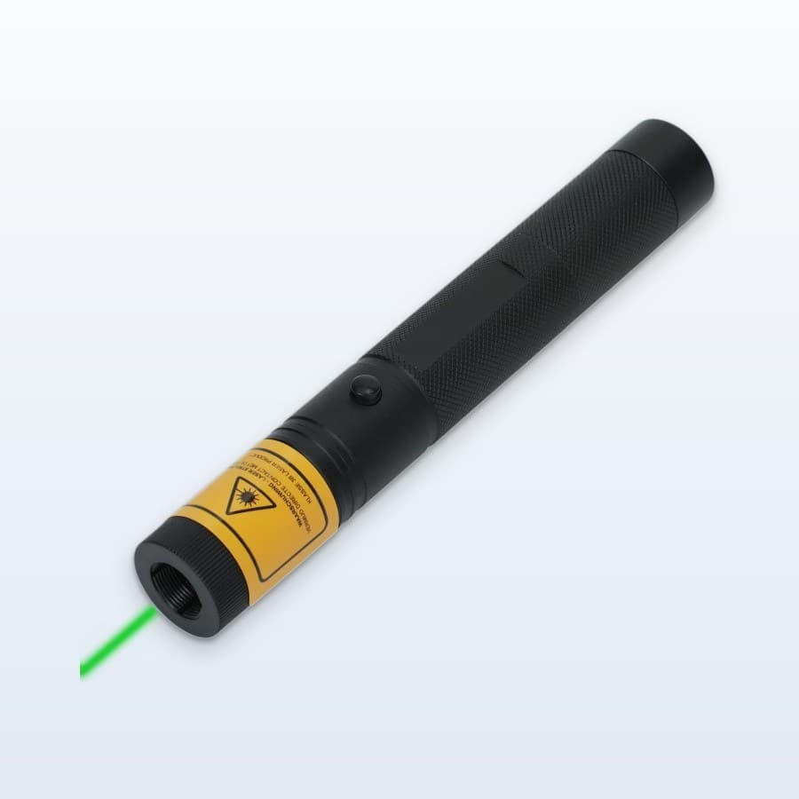 Professionele zwarte laserpen van Emax Lasers met heldere groene straal